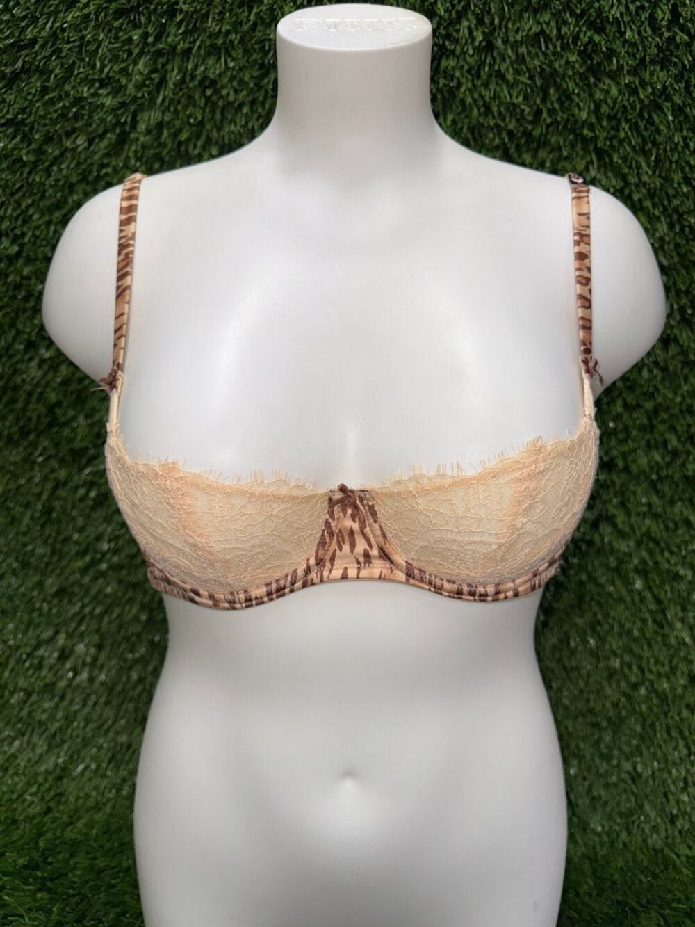 VICTORIAS SECRET DREAM ANGELS PUSH UP BRA SZ 32B